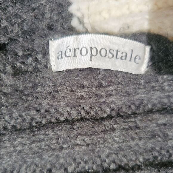Aeropostale White and Gray Scarf (SCA5) - Picture 5 of 5